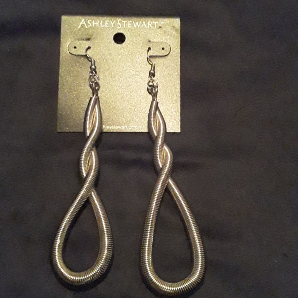 Women's NWT Ashley Stewart Earrings
